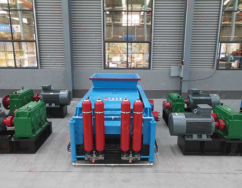 華盛銘對(duì)輥破碎機(jī)